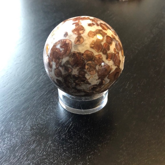 Spotted agate sphere - Picture 3 of 7